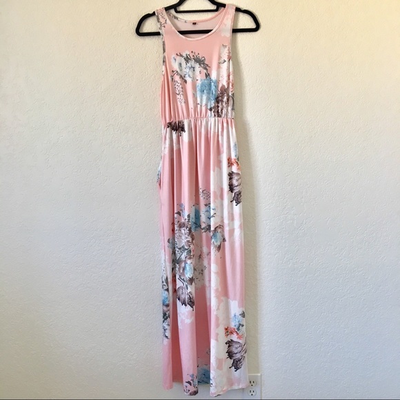 Dresses & Skirts - Blush Racerback Floral Maxi Dress w/ Pockets